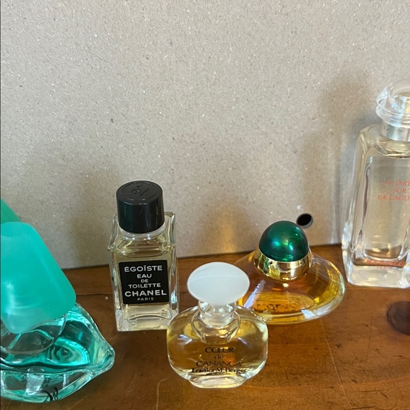 Collection of Mini Perfumes 🥰 - Picture 3 of 3